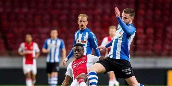 滕哈格下课：千古奇冤