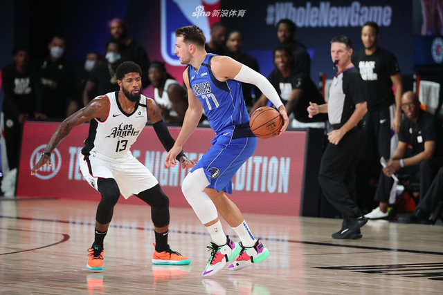 的碰撞无疑 的碰撞无疑