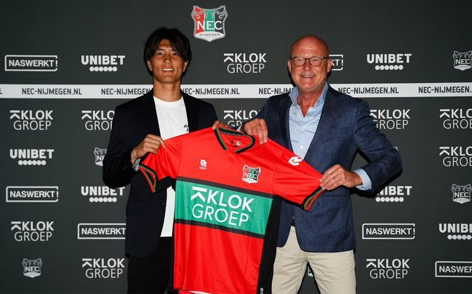 随着时间的 随着时间的